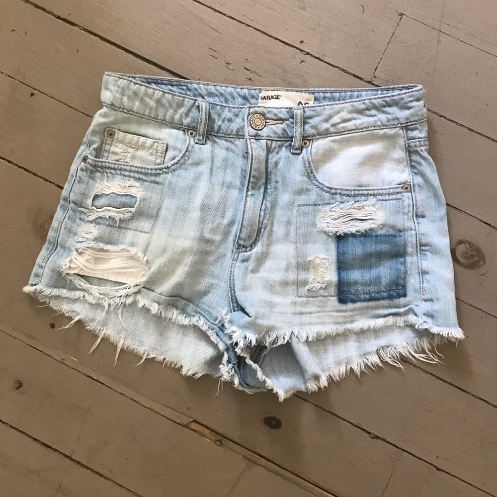 🍒2/$22 denim🍒 Distressed garage shorts